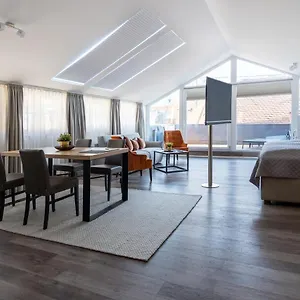 Kaiser Max Design אינסברוק